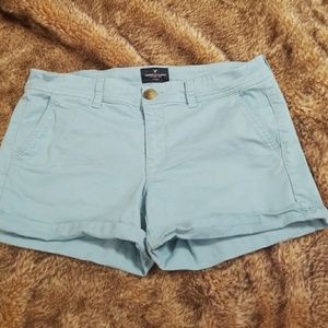 American Eagle ladies Midi Stretch mint short